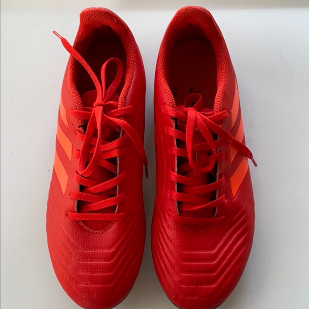 Addis Predator Red Soccer Cleats Size 7.5